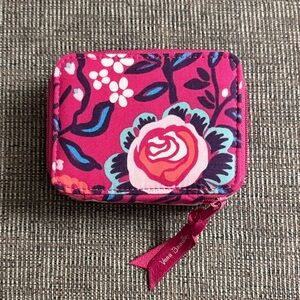 EUC Vera Bradley Travel Pill Case